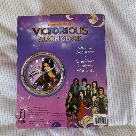 Nickelodeon Victorious Purple Alarm Clock 2012 - Picture 3 of 6
